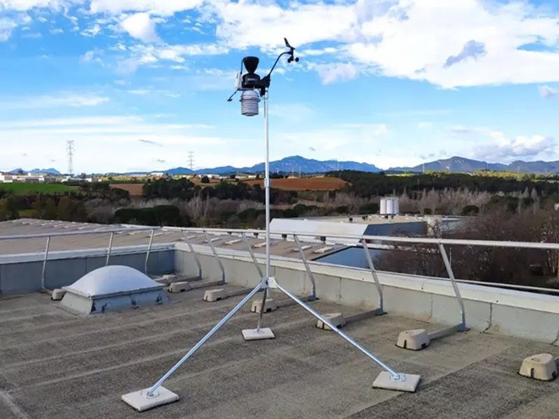 Applicat compact weather sensor