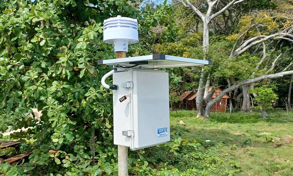 Mounting weather station on roof