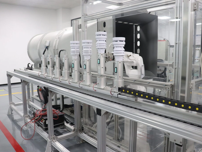 weather station manufacturers