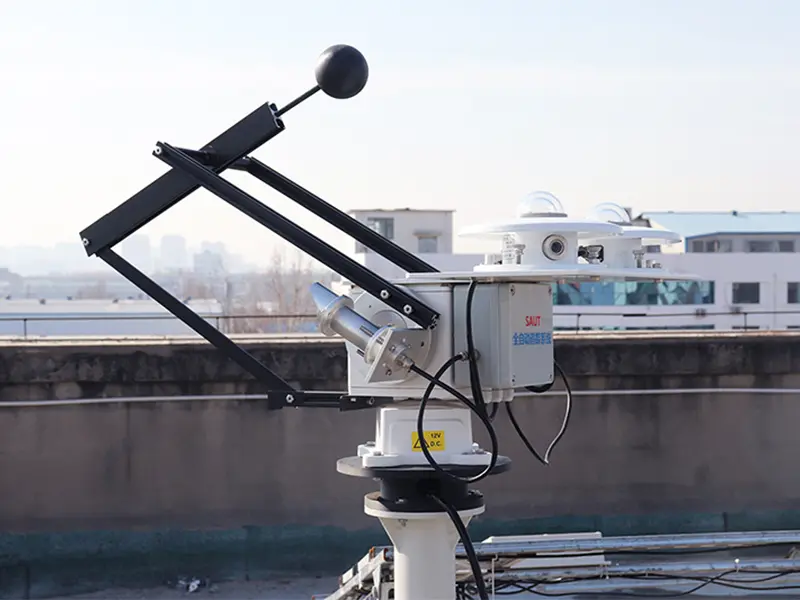 SAUT Automatic tracking solar radiation