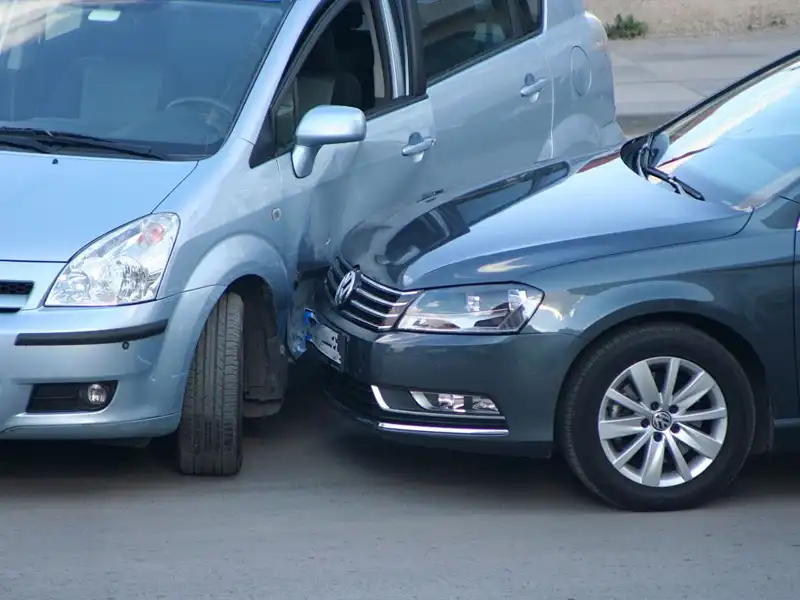교통 안전 검사 솔루션