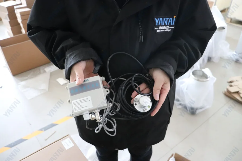 30 RYQ-2 Portable Weather Stations Shipped to Uganda (2)