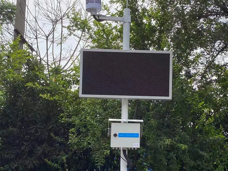 Smart Greenhouse Monitoring Display System