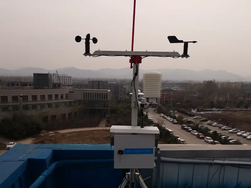 weather monitoring station for solar plant