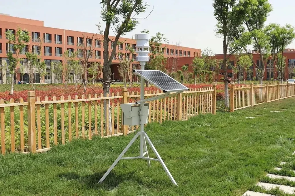 Compact Weather Station In University