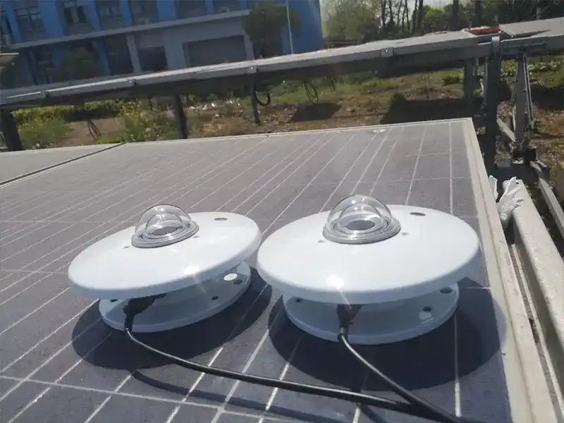 how does a radiation sensor work​
