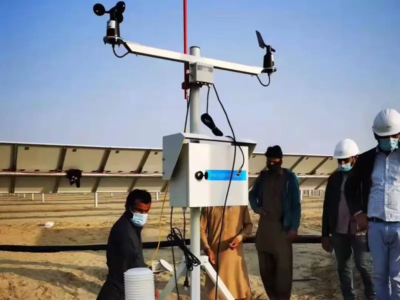 solar powered weather station