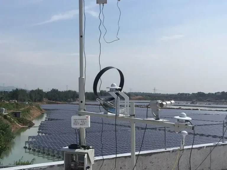 solar powered weather station
